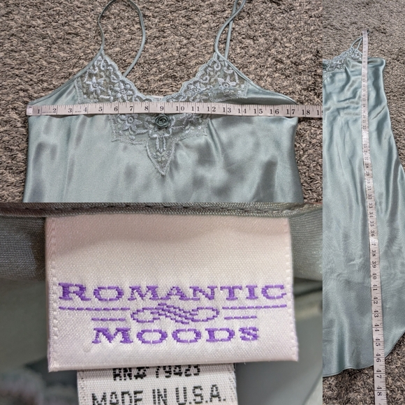 Vintage Romantic Moods Light Blue Satin Lace V Neck Lingerie Nightgown M - Picture 8 of 8